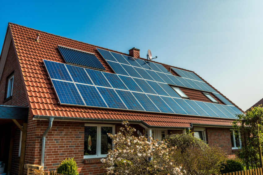 The Benefits of 24/7 Solar Energy with Battery Storage